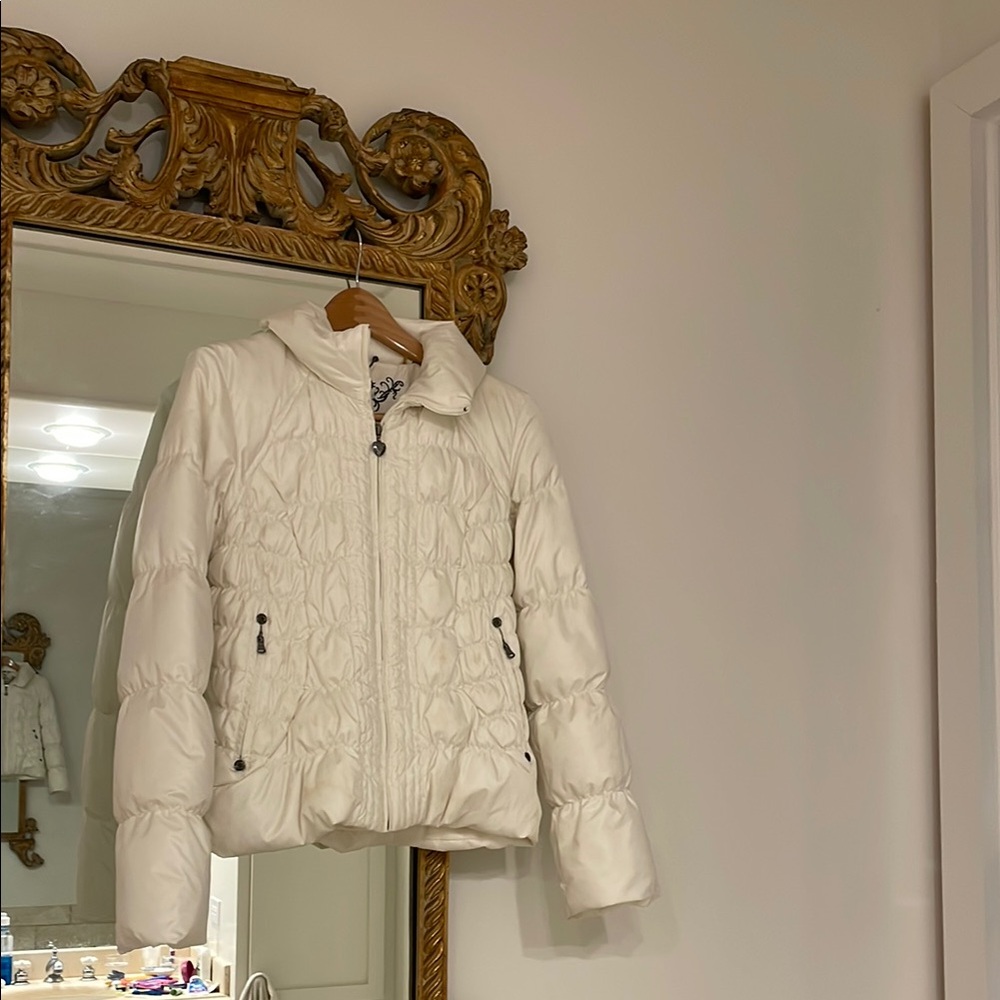Guess White Puffer Jacket with Stand-Up Collar